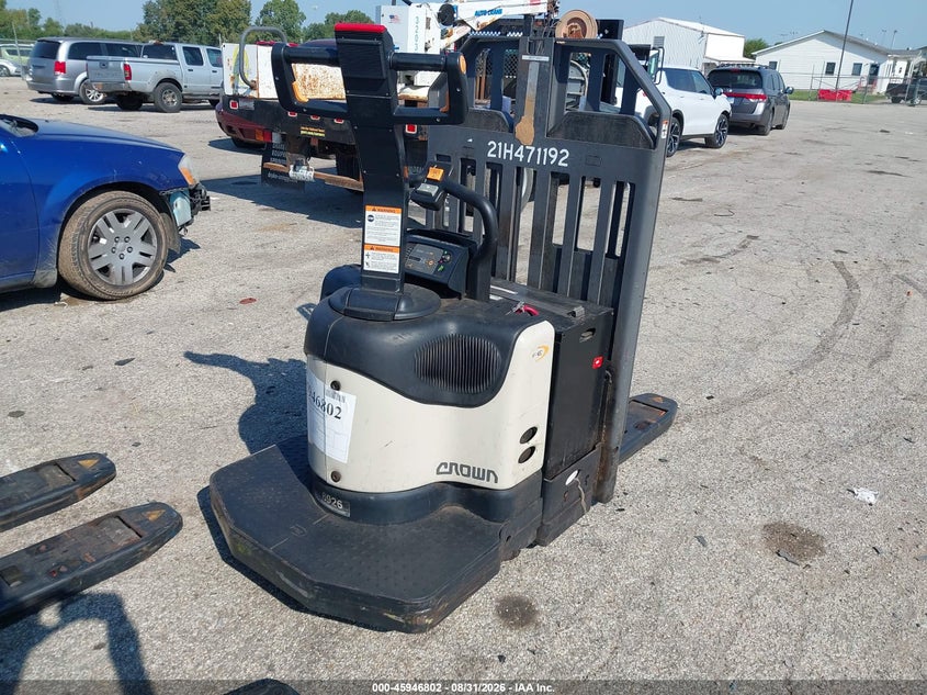 Vin: 00000000010346926, lot: 46445974, crown end rider jack 20214