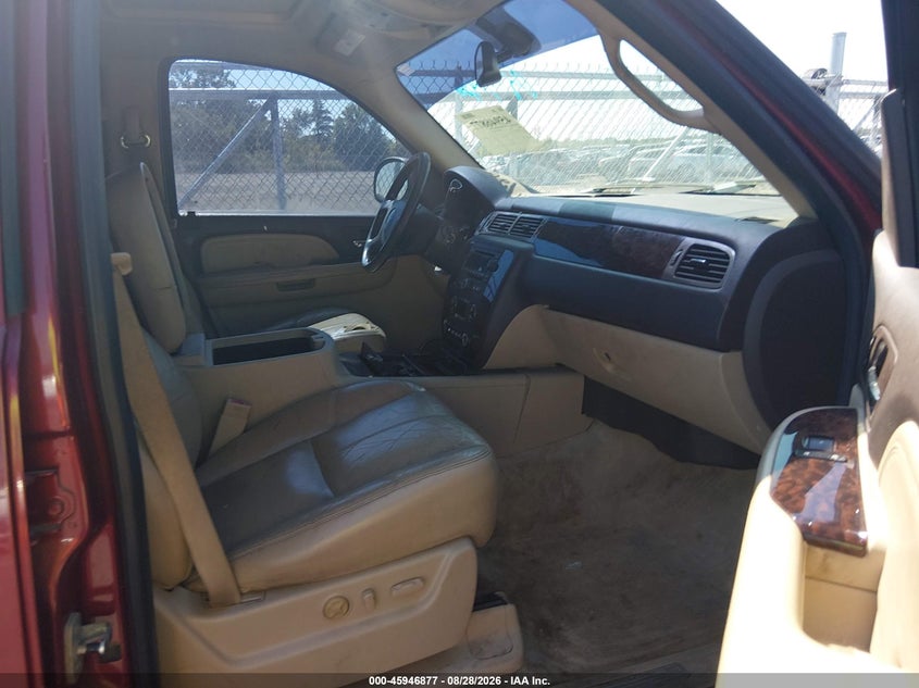2008 GMC YUKON XL 1500 auction photo 5