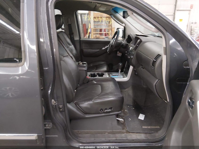 2012 NISSAN PATHFINDER auction photo 5