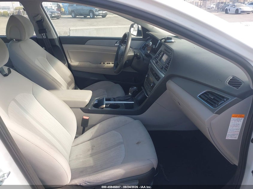 2016 HYUNDAI SONATA HYBRID auction photo 5
