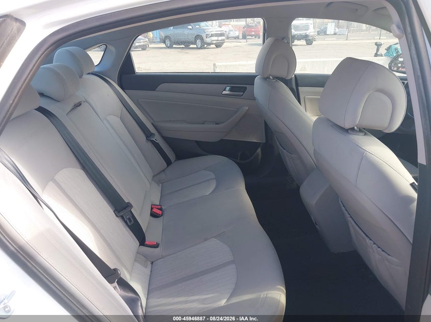 2016 HYUNDAI SONATA HYBRID auction photo 8