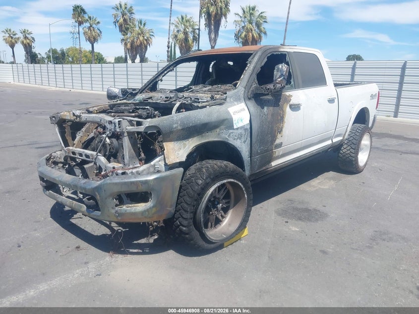 2019 RAM 2500, Engine Burn, IAAI, VIN 3C6UR5GL6KG530726 — photo 2