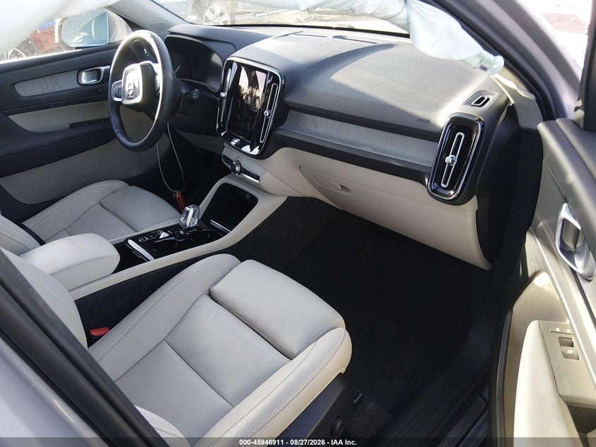 VOLVO XC40 2024 VIN YV4L12UE1R2373073
