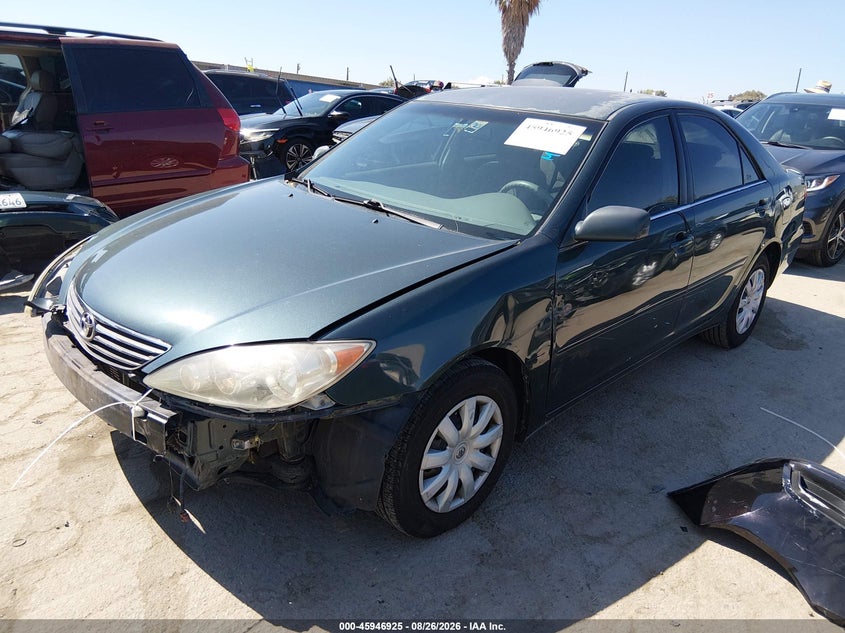 2005 Toyota Camry, Right Front, IAAI, VIN 4T1BE32K35U419403 — photo 2