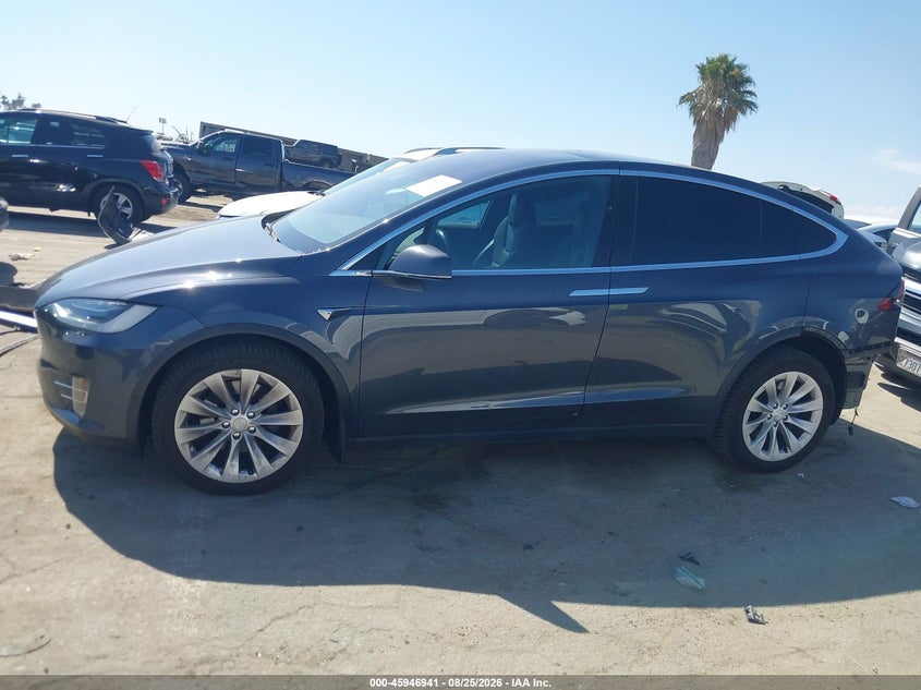 TESLA MODEL X 2018 VIN 5YJXCAE25JF104654