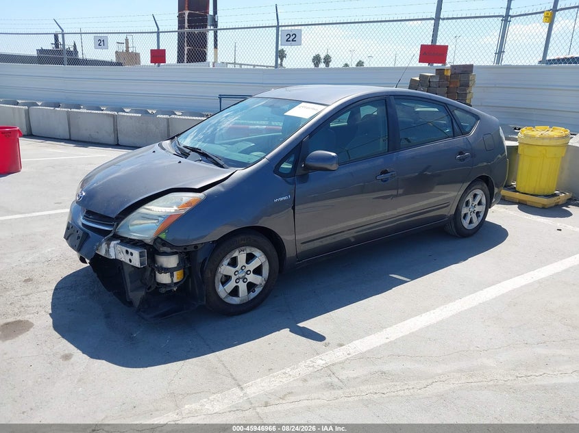2007 Toyota Prius, Front End, IAAI, VIN JTDKB20U073271845 — photo 2