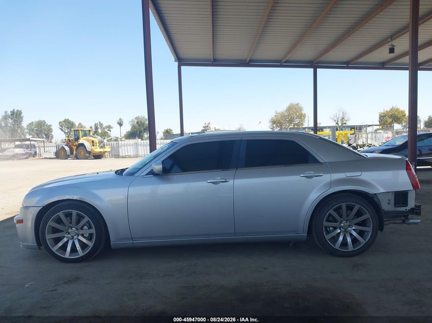2006 CHRYSLER 300C SEDAN 6.1L V-8 , 425HP