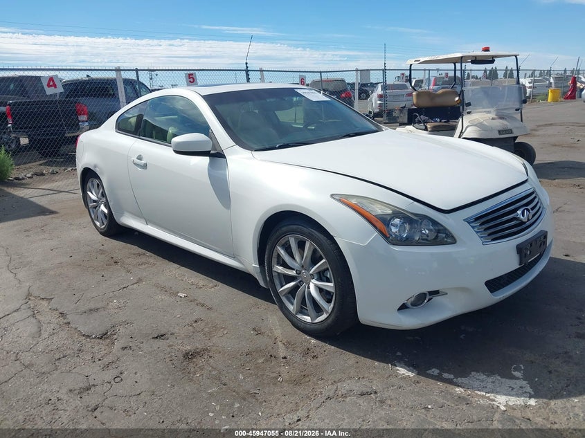 2013 INFINITI G37 JOURNEY