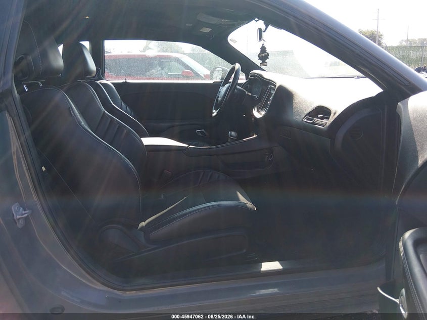 2019 DODGE CHALLENGER auction photo 5