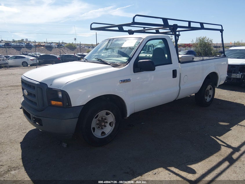 2006 Ford F250, Right Side, IAAI, VIN 1FTNF20526ED43822 — photo 2