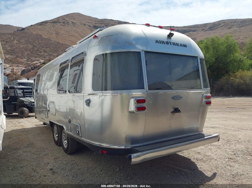 2016 AIRSTREAM OTHER auction photo 3