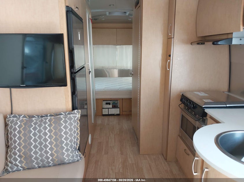2016 AIRSTREAM OTHER auction photo 5
