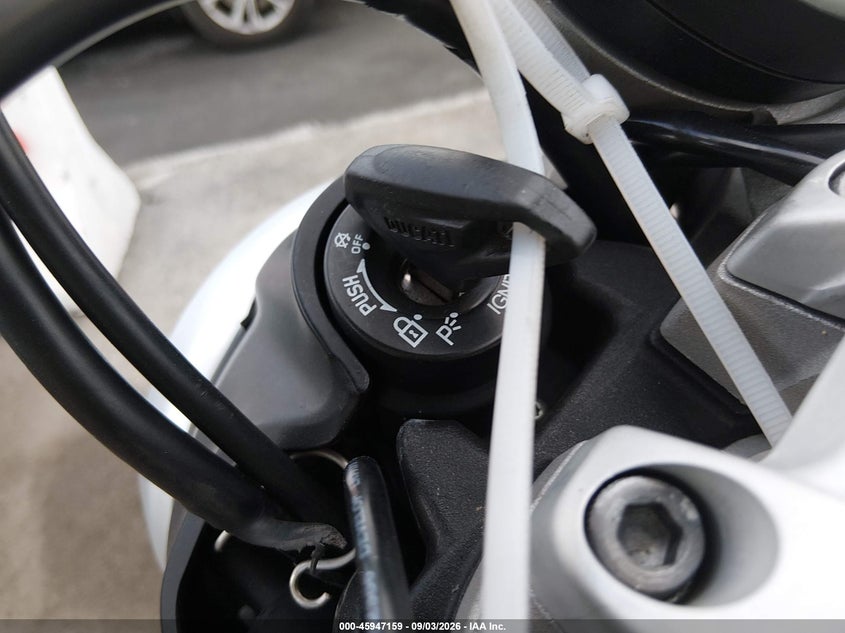 DUCATI SCRAMBLER 2015