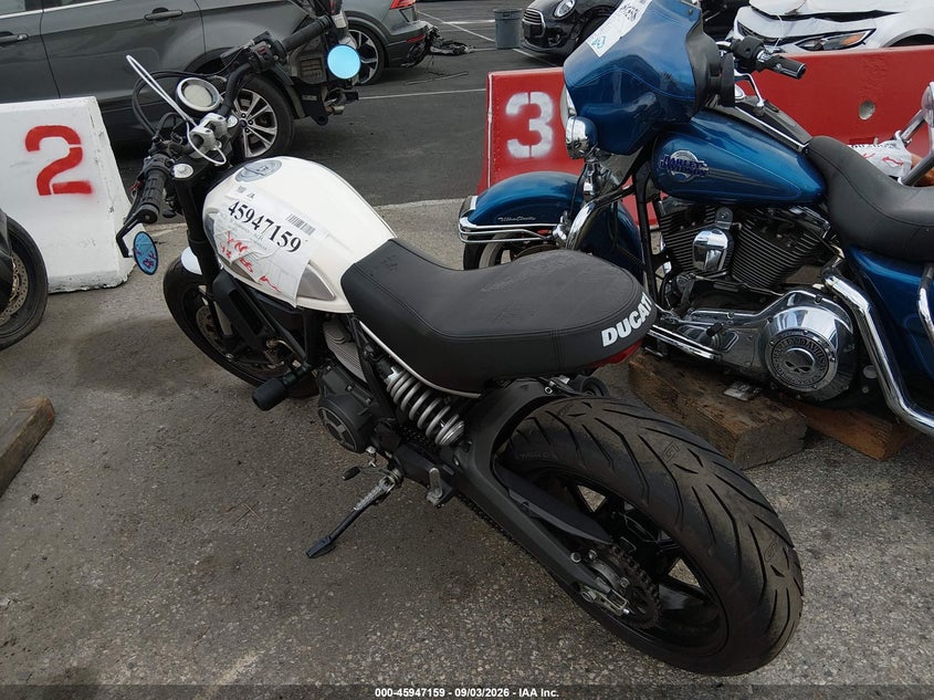 DUCATI SCRAMBLER 2015