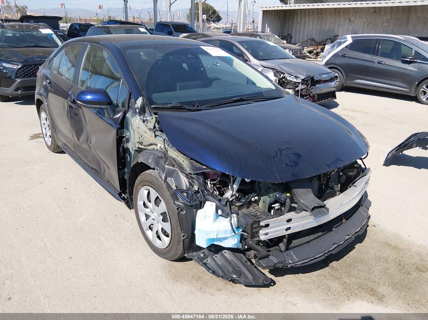2022 Toyota Corolla Le, Правый бок, IAAI, VIN 5YFEPMAEXNP336819