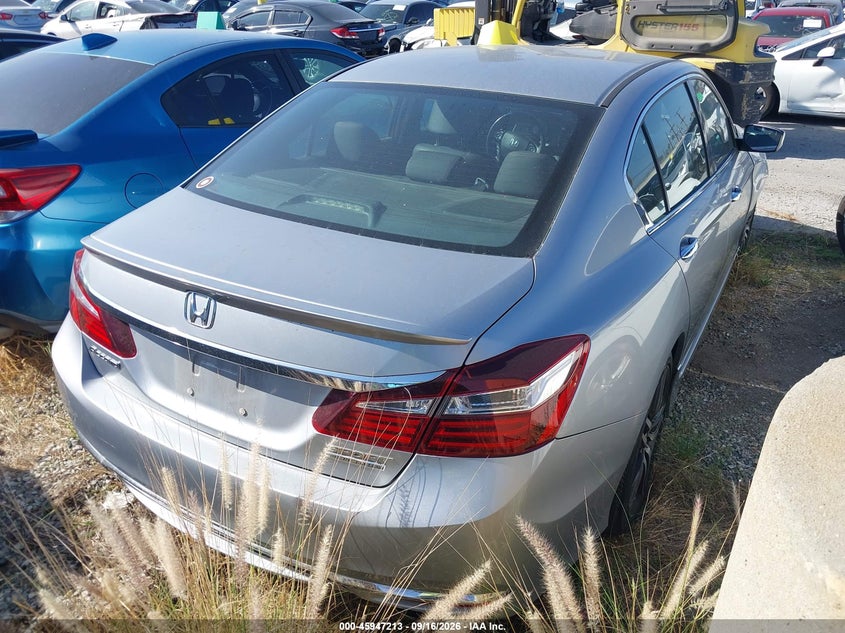 2017 HONDA ACCORD auction photo 4