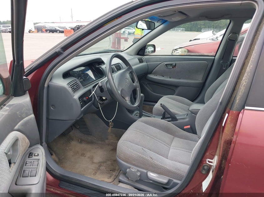 2001 TOYOTA CAMRY auction photo 5