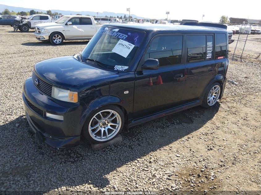 2005 Scion xB, Left Rear, IAAI, VIN JTLKT324450197395 — photo 2