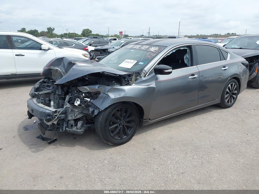 2018 Nissan Altima, Лівий перед, IAAI, VIN 1N4AL3AP8JC244574 — фото 2