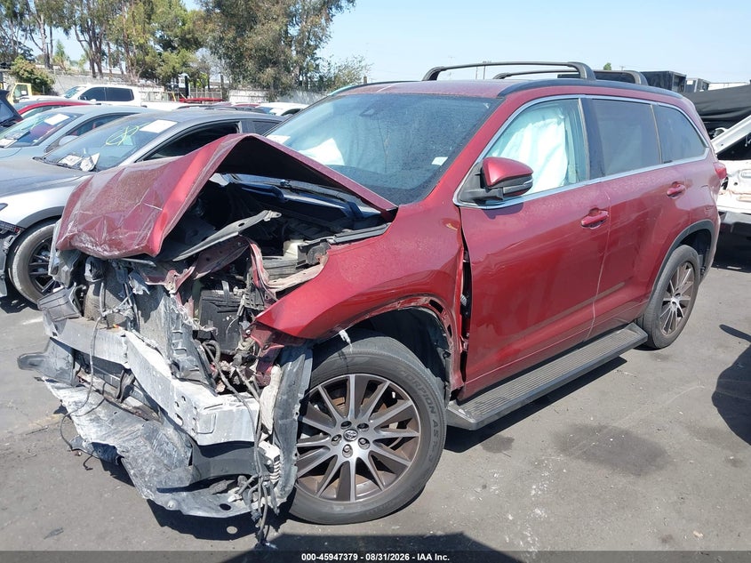2017 Toyota Highlander, Front End, IAAI, VIN 5TDKZRFH3HS524414 — photo 2