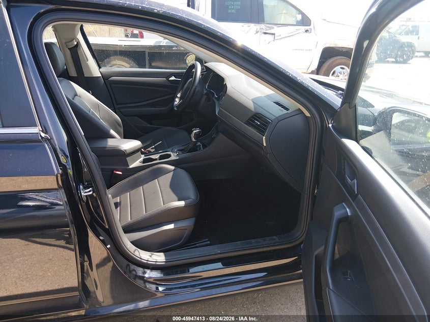 2024 VOLKSWAGEN JETTA SEDAN 1.5L I-4 DI, DOHC, VVT, TURBO, REGULAR , 158HP