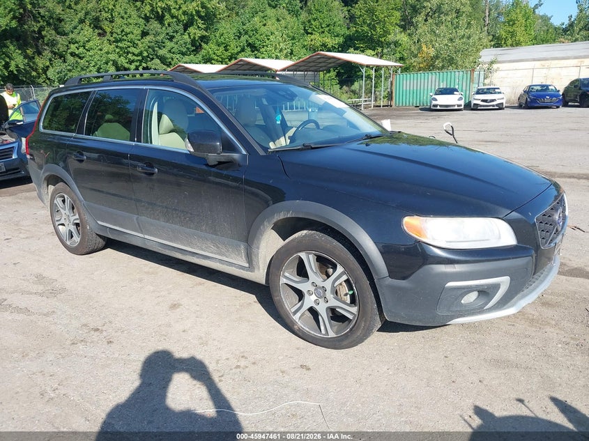 2015 VOLVO XC70 auction photo 1