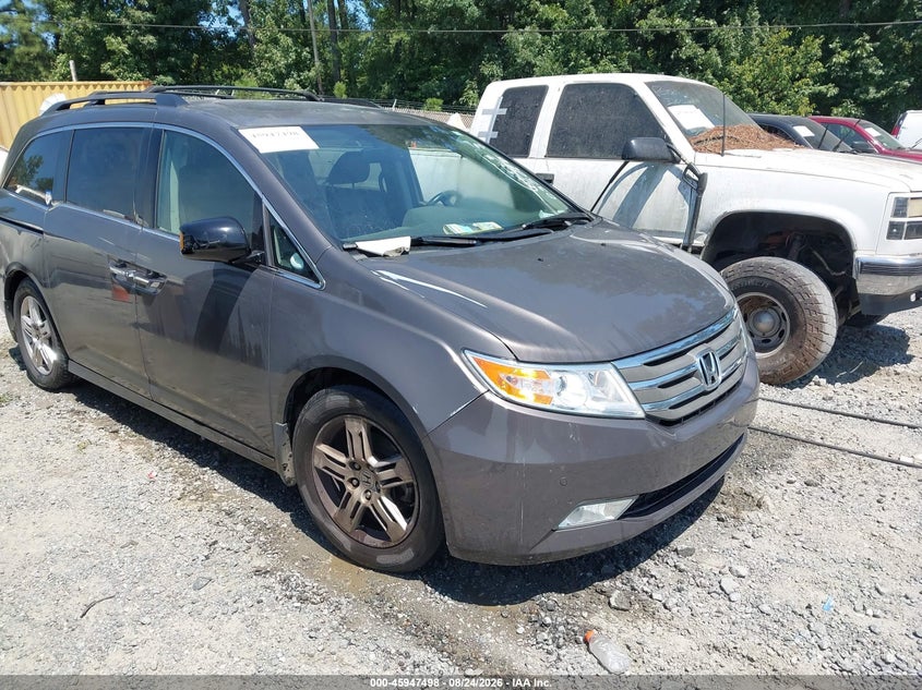 2013 HONDA ODYSSEY auction photo 1