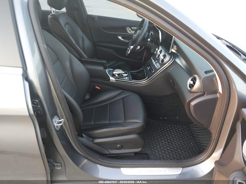 2017 MERCEDES-BENZ C 300 auction photo 5