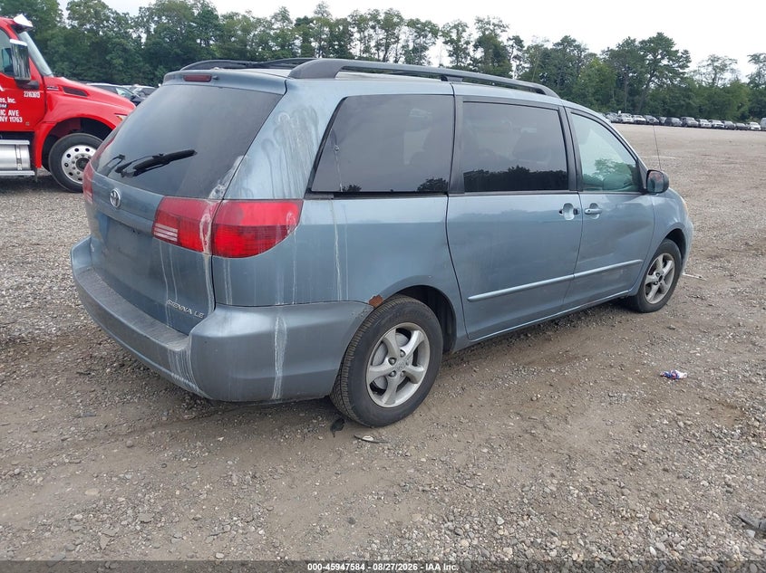 2005 TOYOTA SIENNA auction photo 4