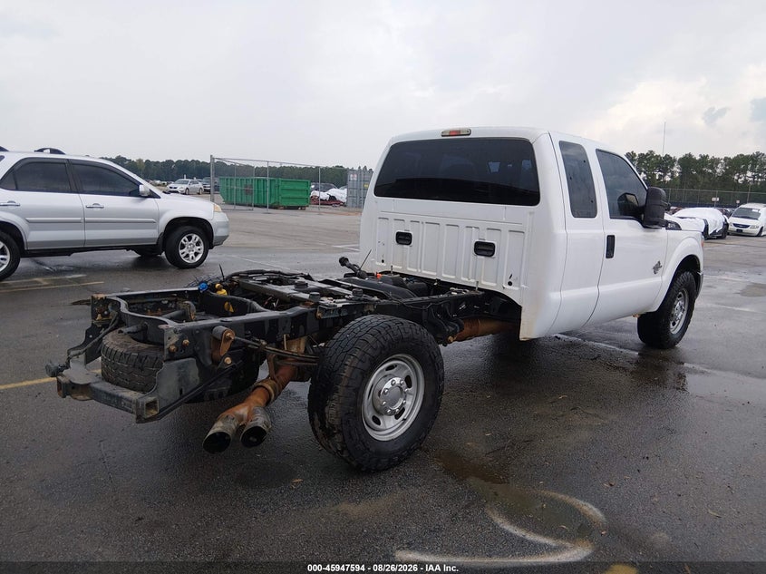 2013 FORD F-250 auction photo 4