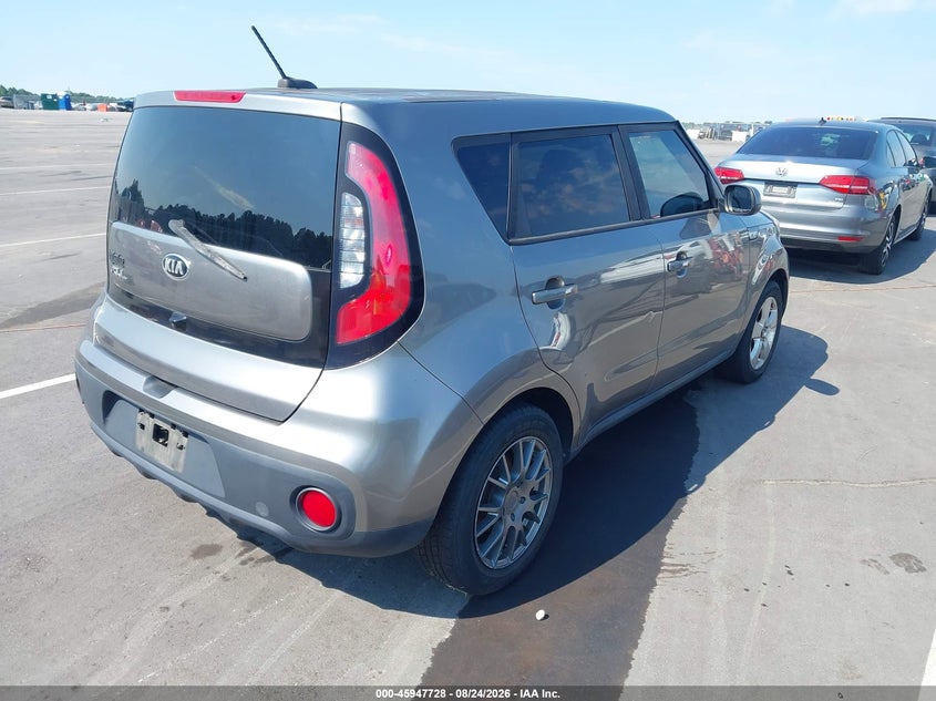 2019 KIA SOUL auction photo 4