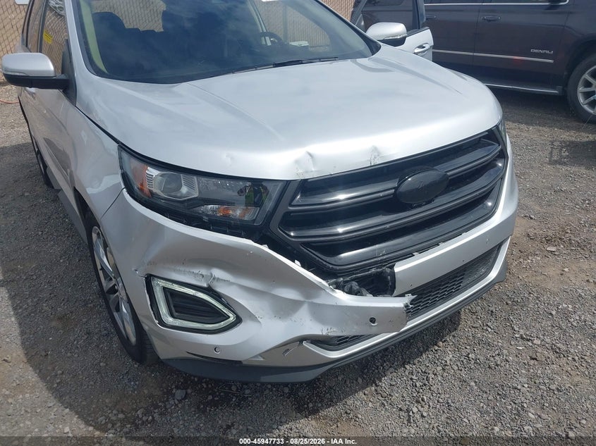 2017 FORD EDGE auction photo 6