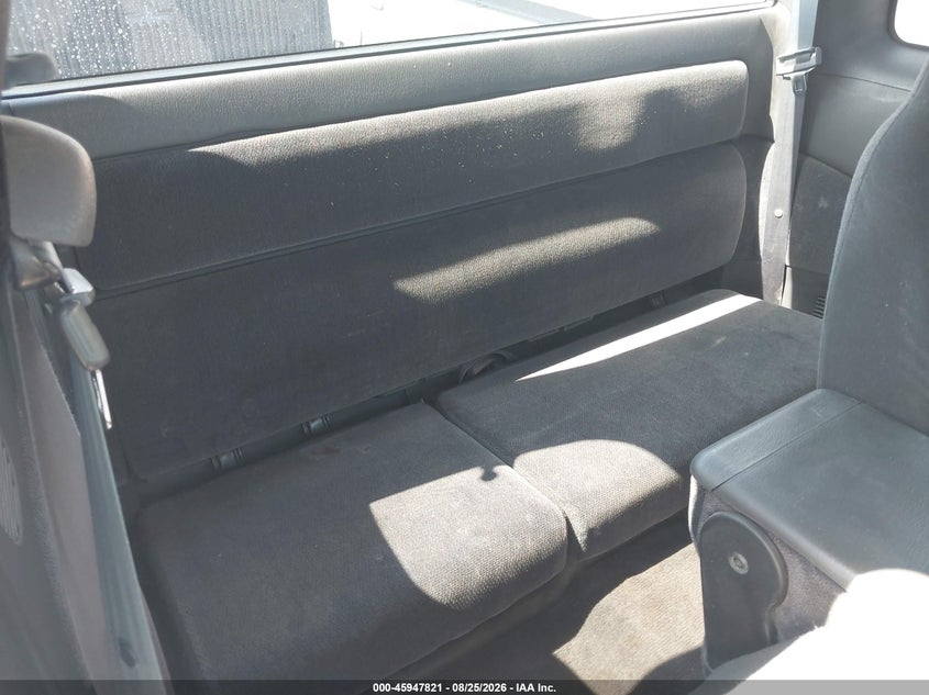 2000 DODGE DAKOTA auction photo 8