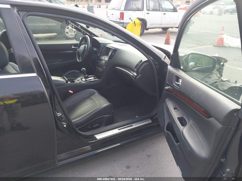 2013 INFINITI G37 auction photo 5