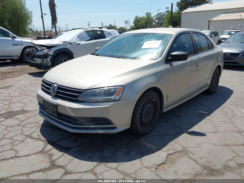 2015 VOLKSWAGEN JETTA auction photo 2