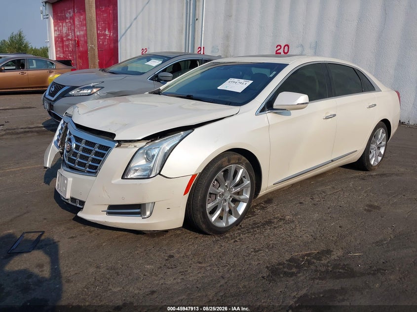 2013 Cadillac XTS, Front End, IAAI, VIN 2G61T5S35D9239106 — photo 2