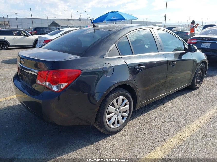 2011 CHEVROLET CRUZE auction photo 4