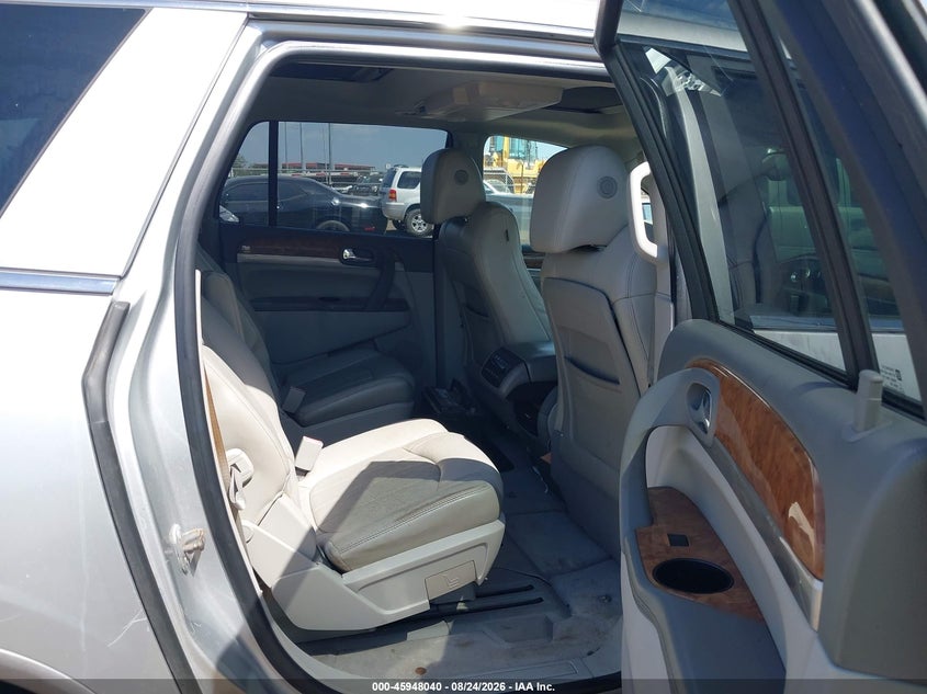 2011 BUICK ENCLAVE auction photo 8