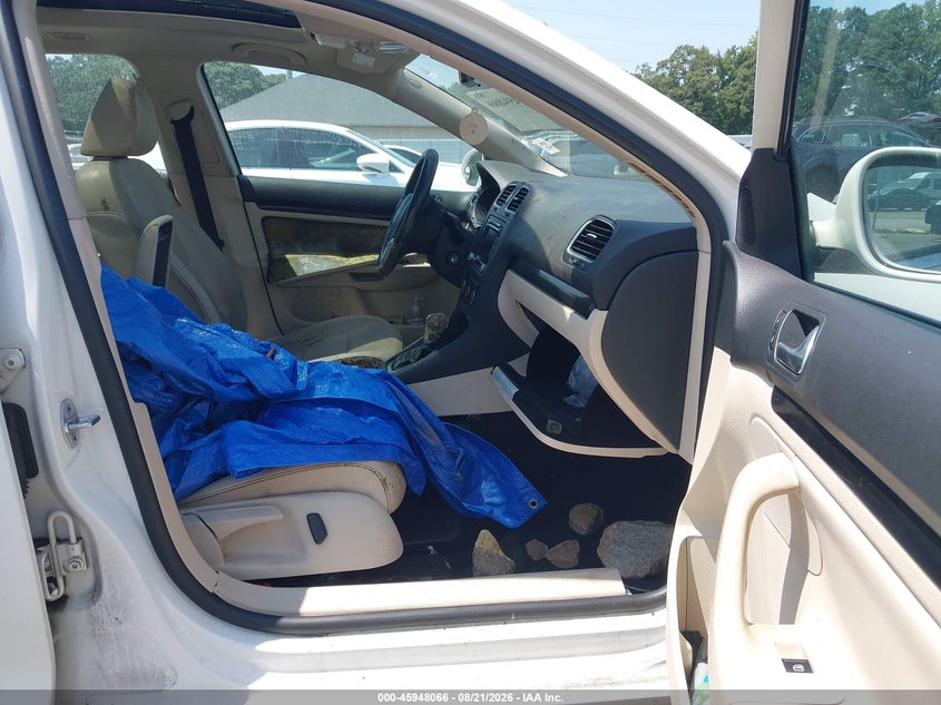 2013 VOLKSWAGEN JETTA SPORTWAGEN auction photo 5