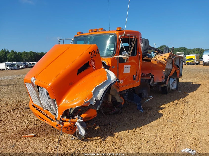 2021 KENWORTH T3 SERIES auction photo 2