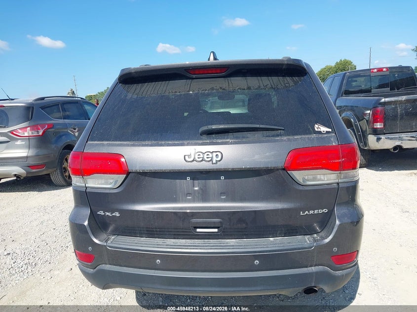 JEEP GRAND CHEROKEE - zdjęcie 17