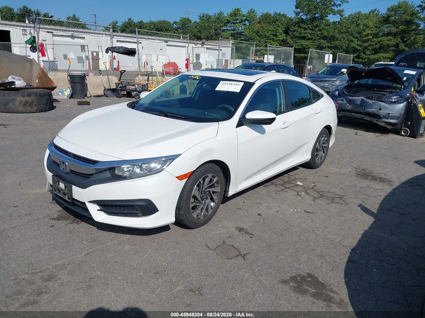 2018 Honda Civic, Затопление, IAAI, VIN 19XFC2F72JE206513 — фото 2