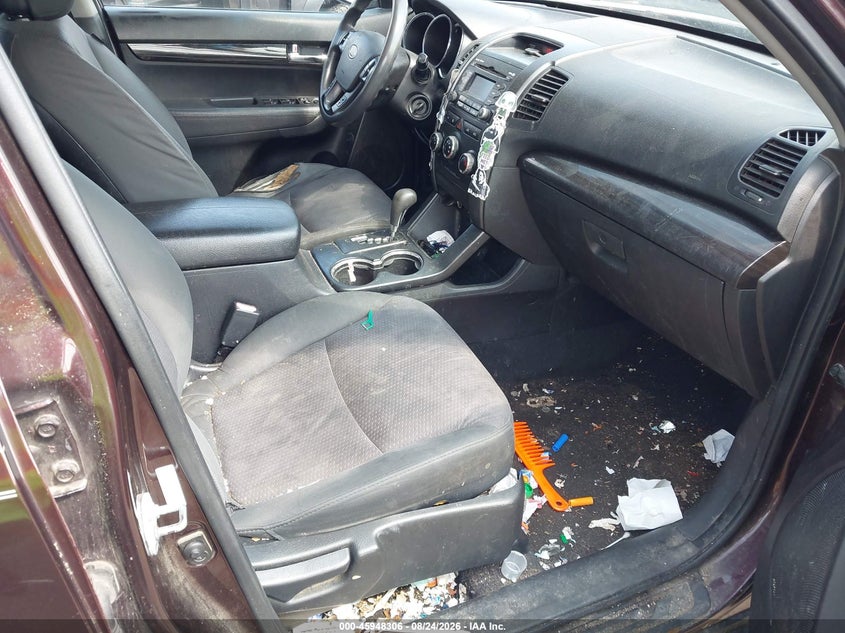 2012 KIA SORENTO auction photo 5