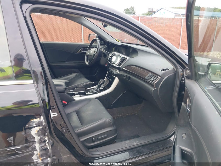 2017 HONDA ACCORD HYBRID auction photo 5