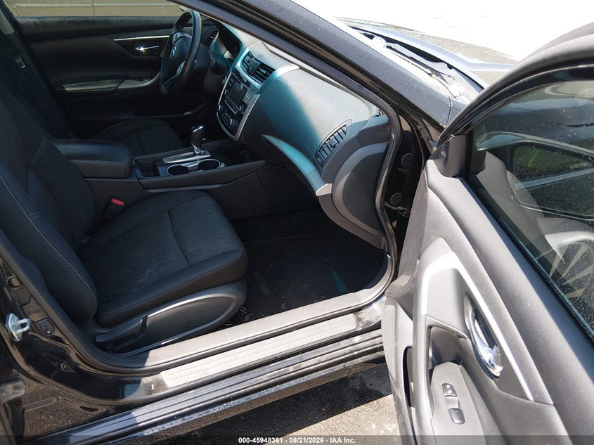 2018 NISSAN ALTIMA auction photo 5