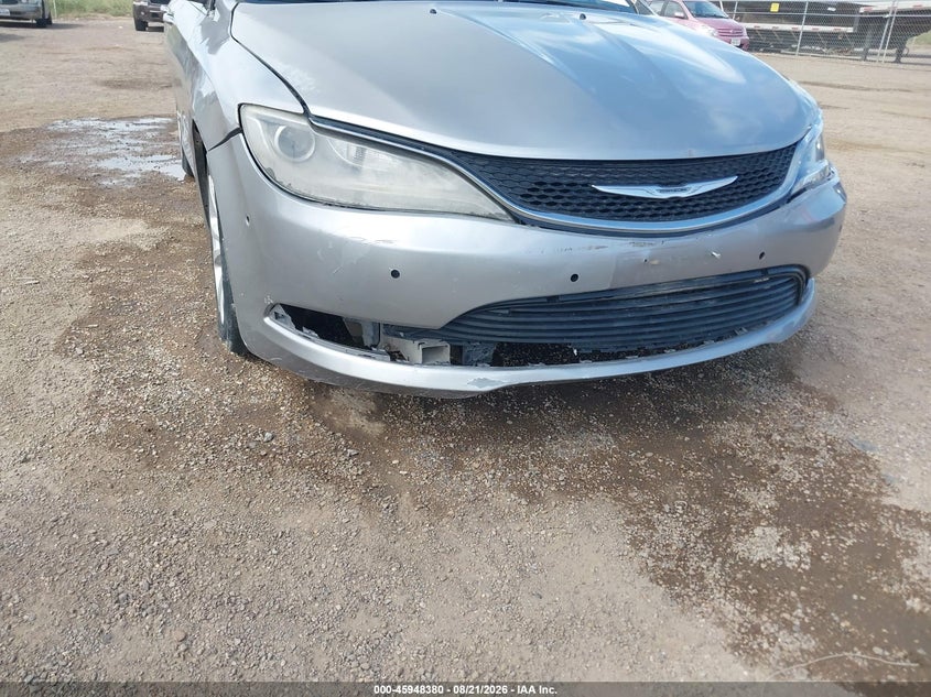 2016 CHRYSLER 200 auction photo 6