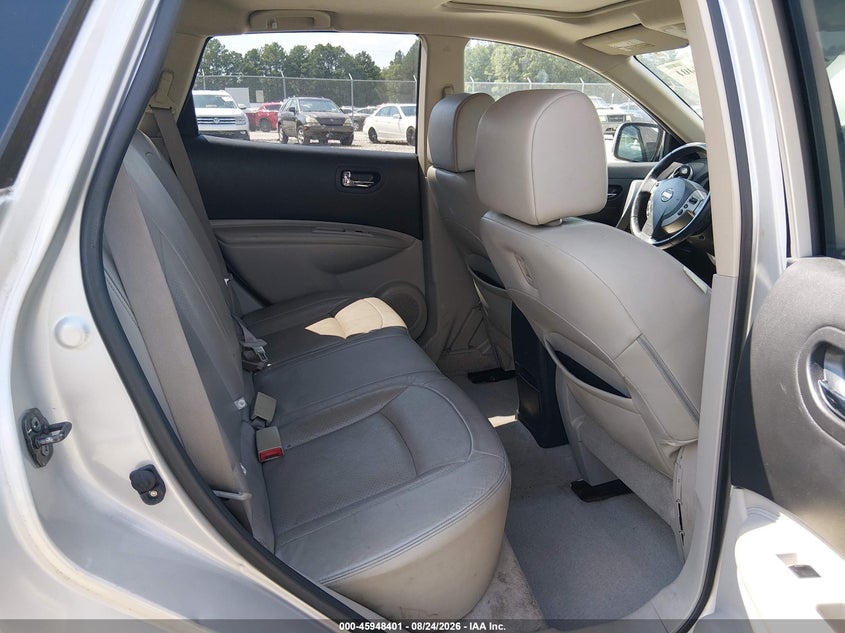 2012 NISSAN ROGUE auction photo 8