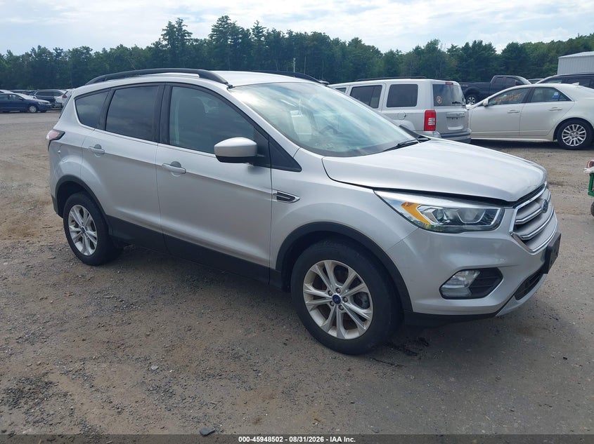 Vin: 1fmcu0gd8hub96795, lot: 46447716, ford escape se 2017 img_1