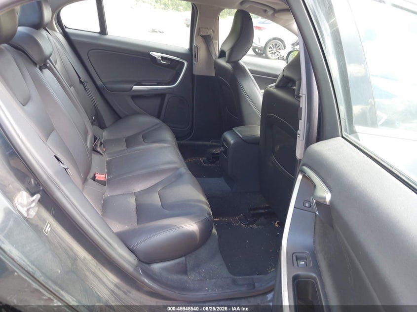2015 VOLVO S60 auction photo 8