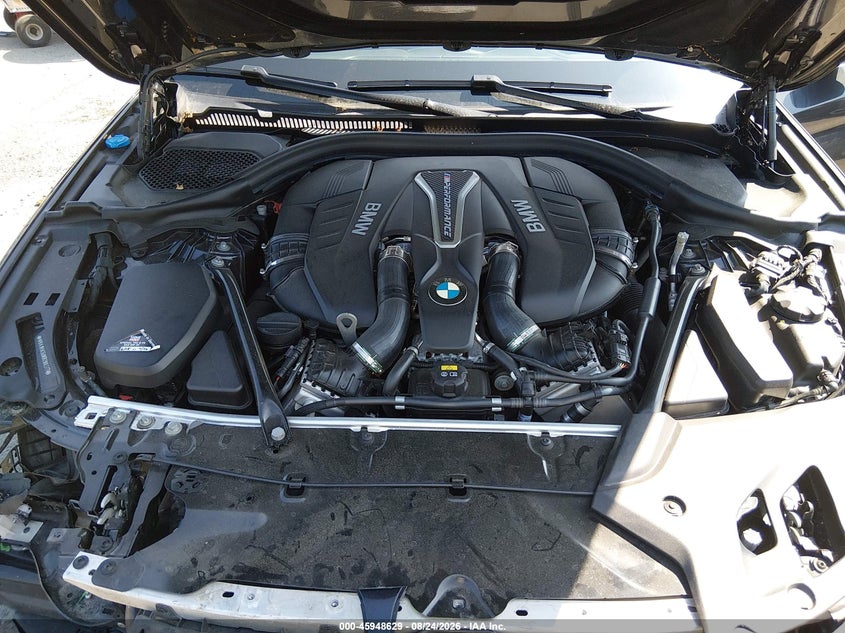 BMW M550I - zdjęcie 10